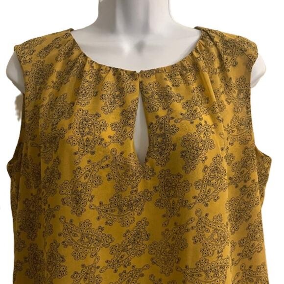 Cabi Womens Sleeveless Keyhole Paisley Print Tunic Top Size S Mustard Yellow - Picture 3 of 5